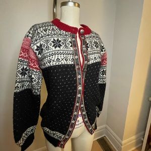 SOLD VTG Alps Fine Women’s Apparel, 100% Wool Button Front Sweater, circa 1990